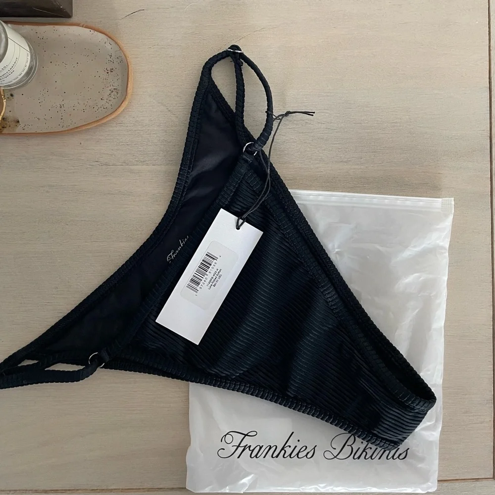 NWT Frankies Bikinis Black Luna Bikini Bottom